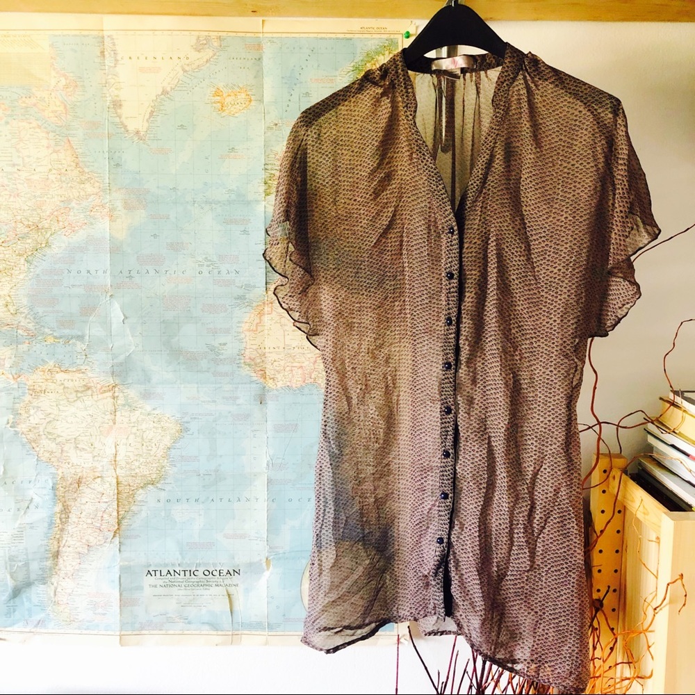 Myán Sheer Button Up Blouse